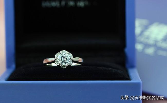 结婚铂金对戒一般多少钱，情人节如何选对铂金戒指