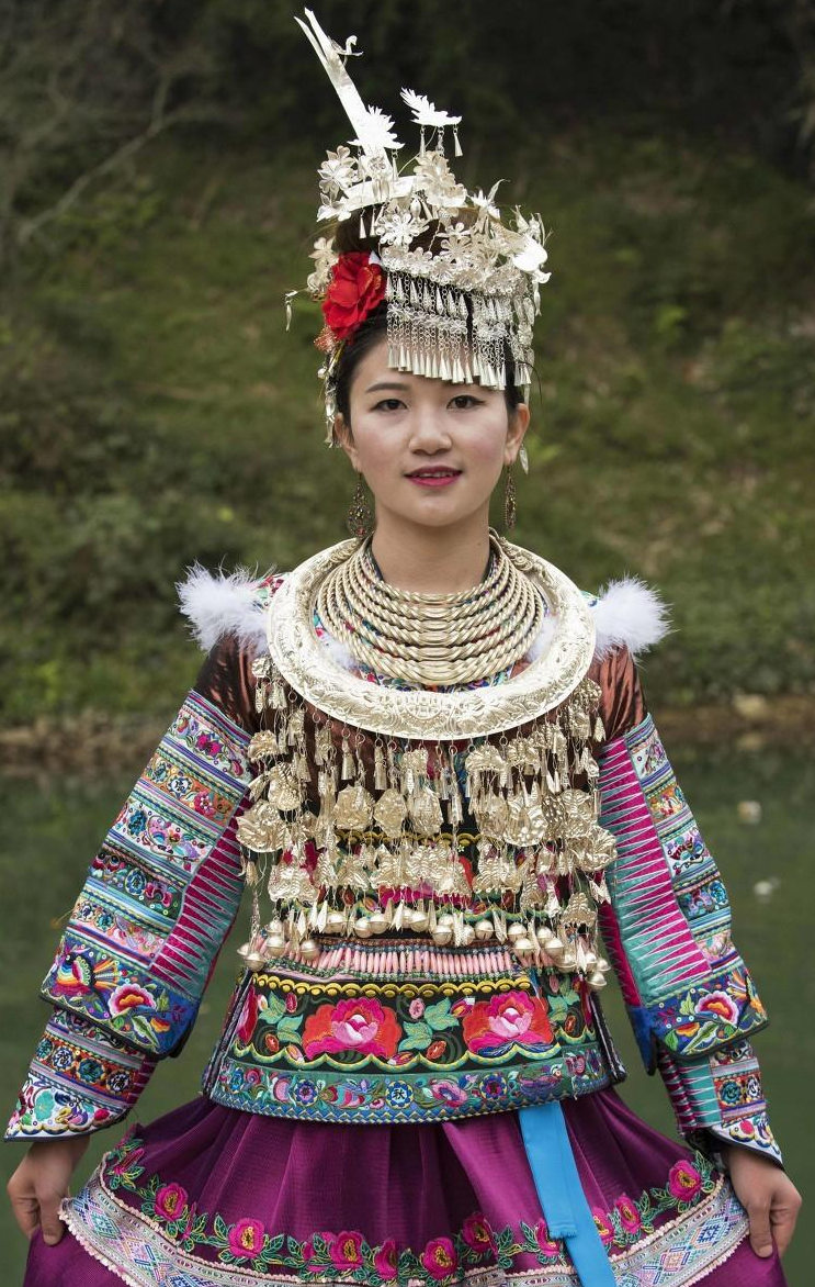 侗族服饰 快懂百科