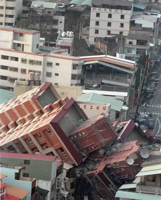 根据中华人民共和国地震局的数据,此次地震的面波震级里氏震级