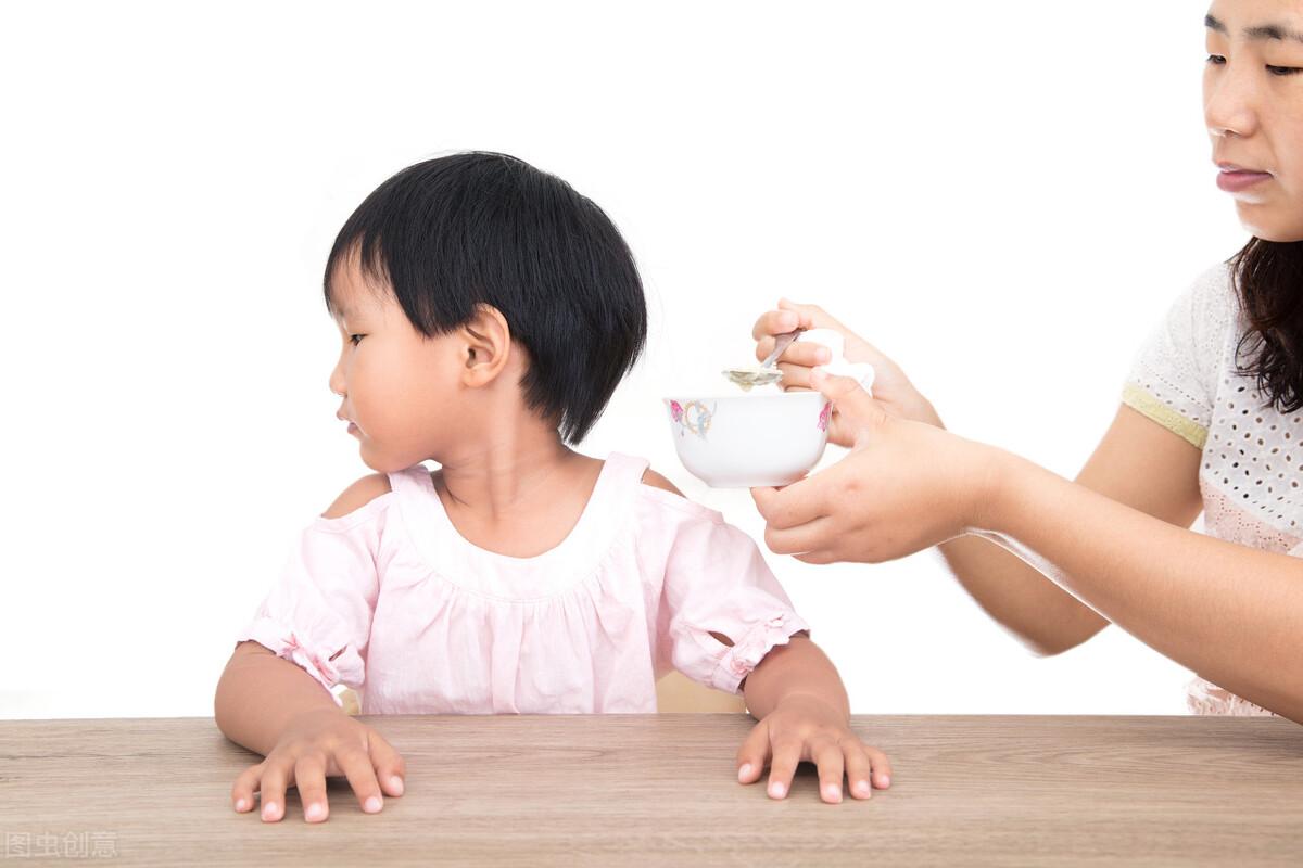 奶水不足宝宝不喝奶粉怎么办，断奶后宝宝不喝奶粉怎么办