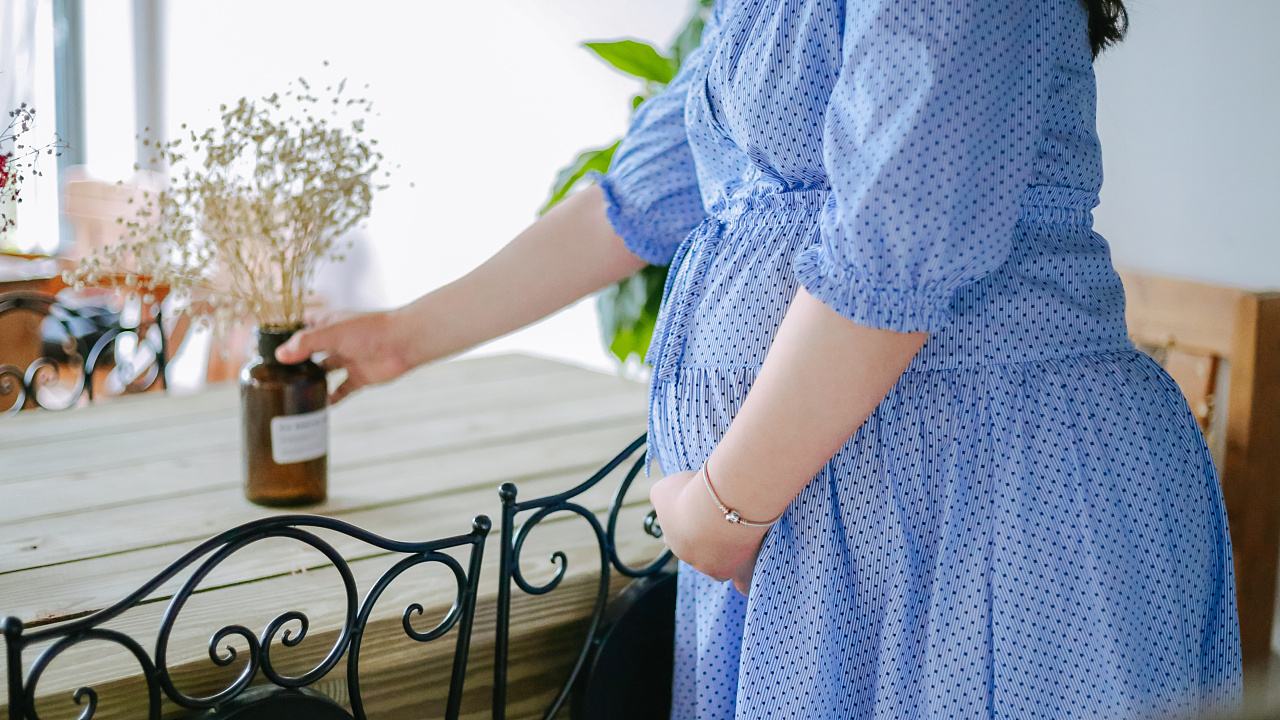 孕妇5个月应该怎么睡觉，选错睡姿胎儿易受伤
